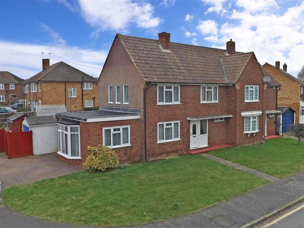 Orchard Way, Snodland, Kent 3 bed semidetached house for sale £425,000