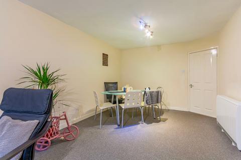 2 bedroom apartment for sale, Malcolm Close, Nottingham, NG3 5AP