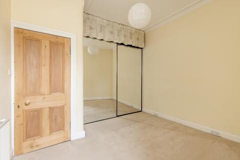 52/7 Ashley Terrace, Edinburgh, EH11 1RX