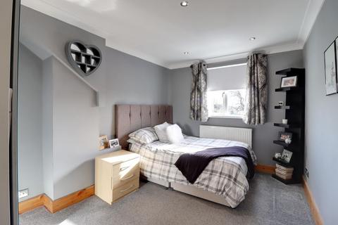 4 bedroom semi-detached bungalow for sale - Long Acre Drive, Porthcawl CF36 3SB