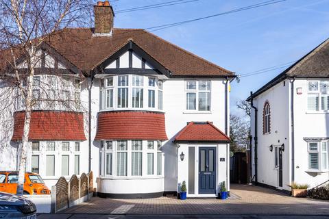 3 bedroom semi-detached house for sale - Links View Road, Croydon