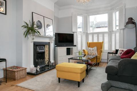 205 Grangehill Road, London, SE9 1SR