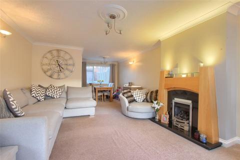 3 bedroom semi-detached house for sale - Southwark Close, Normanby