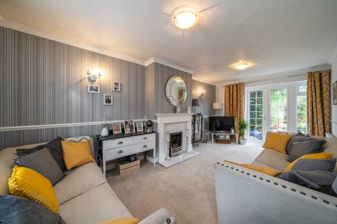 4 Ashridge Close, Bovingdon, Hemel Hempstead, HP3 0QG