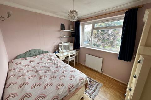 41 Priors Road, Windsor, SL4 4PD