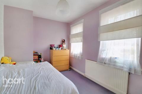 5 Rowan Place, Hayes, UB3 2EZ