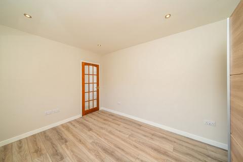 30 Albert Crescent, Newport-on-tay, DD6 8DT