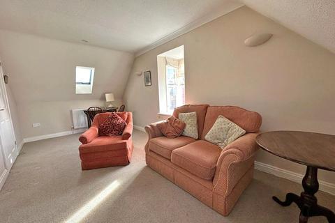 2 bedroom apartment for sale - High Street, Milford on Sea, Lymington, Hampshire, SO41