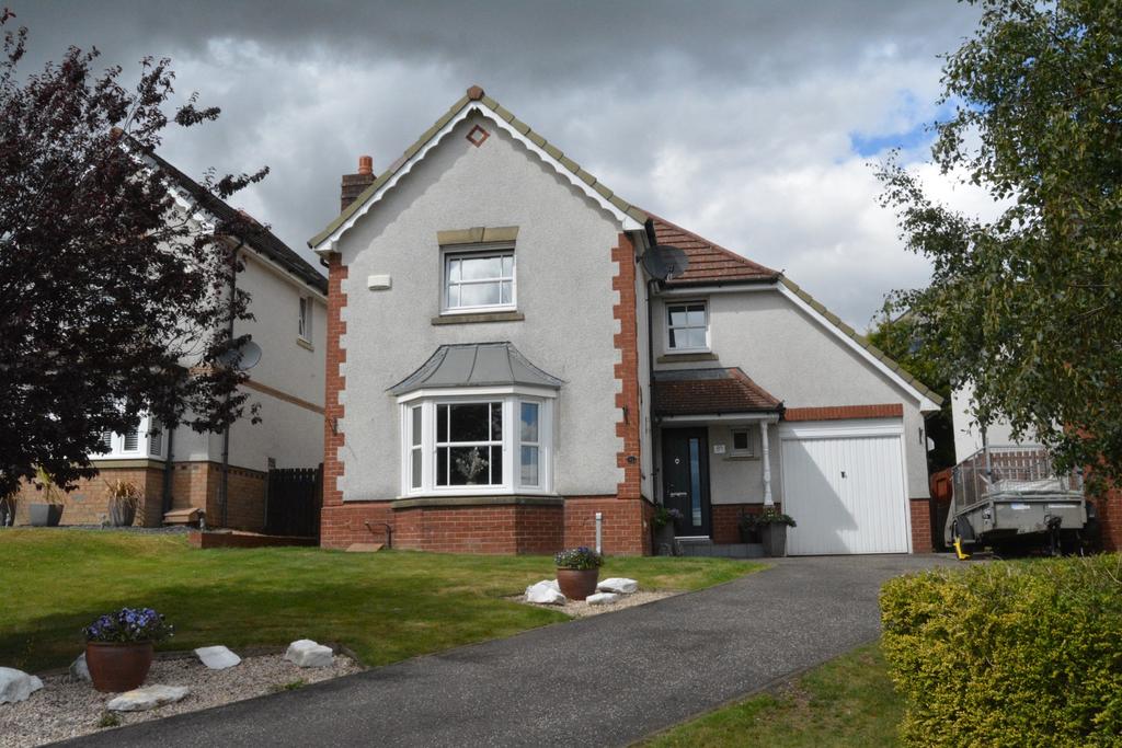 Glengarry Crescent, Falkirk... 4 bed detached house £260,000