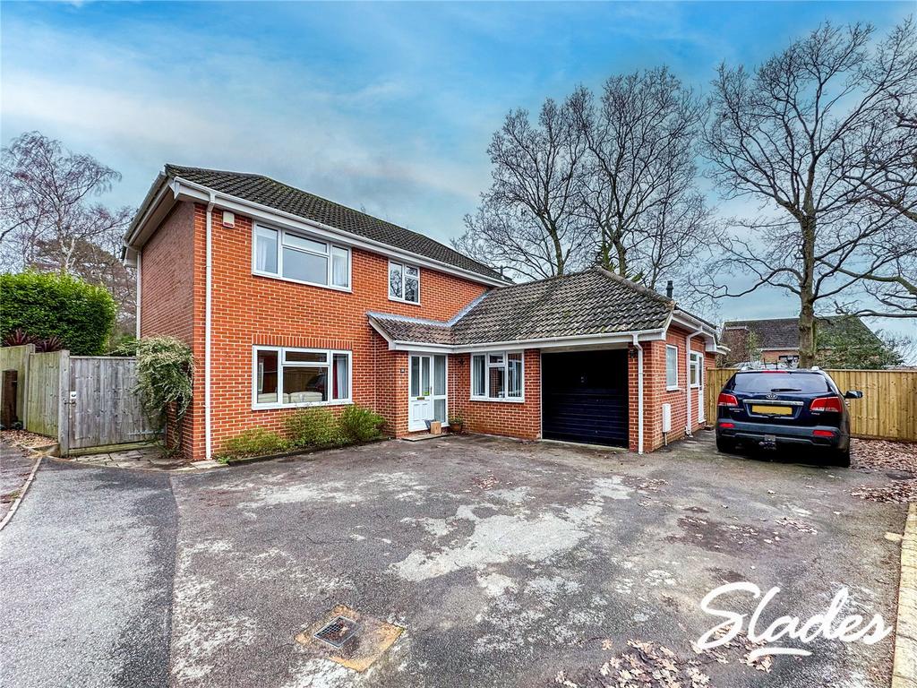 Stibbs Way, Bransgore, Christchurch, Dorset, BH23 5 bed detached house