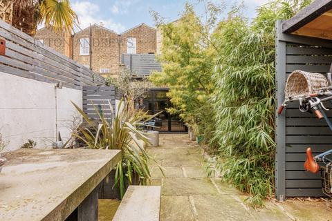67 Warwick Road, London, W5 5QE