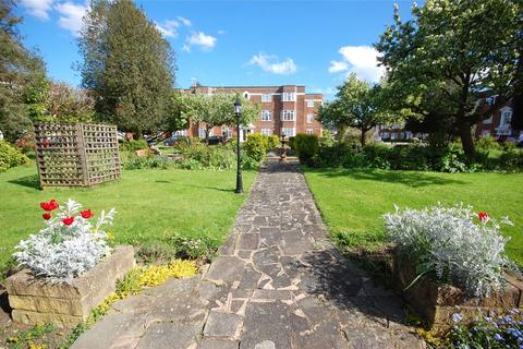 2 bedroom apartment to rent, Finchley Court, Ballards Lane, Finchley, N3