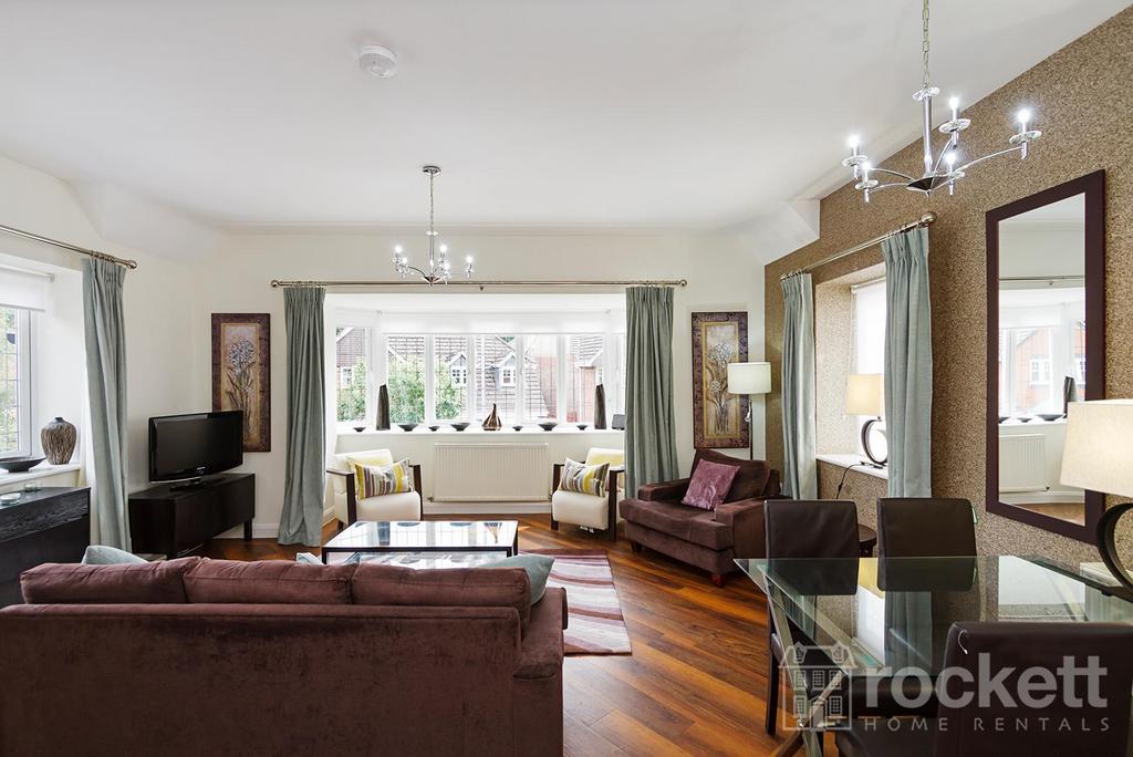 4 Kings Oak Court gwi