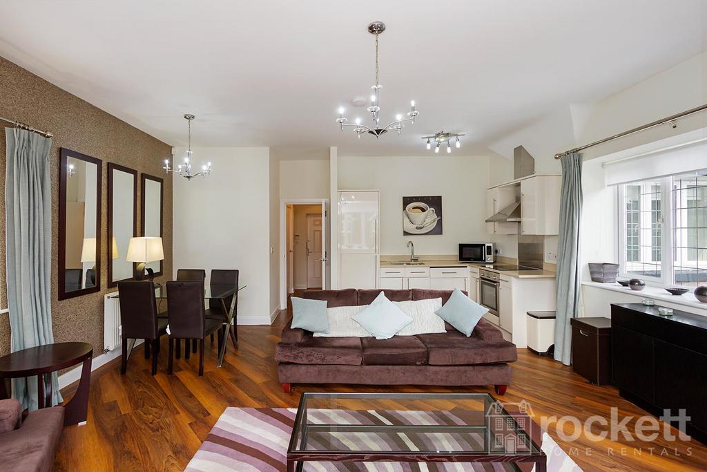 4 Kings Oak Court gwi