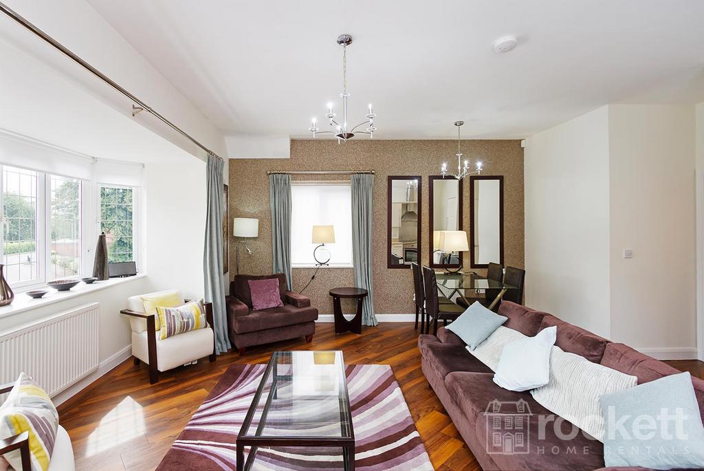 4 Kings Oak Court gwi