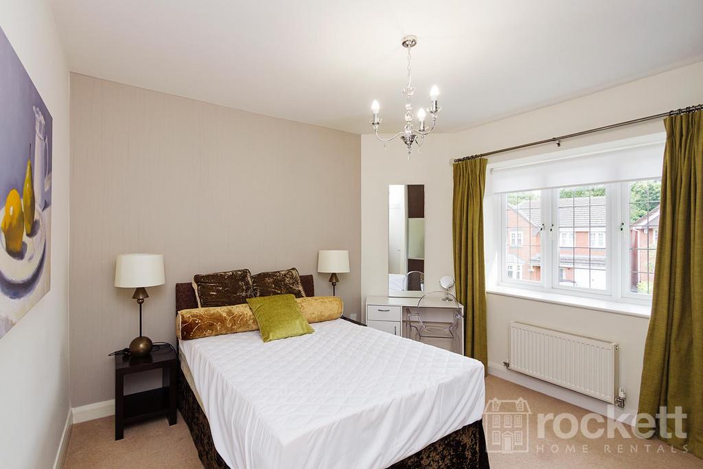 4 Kings Oak Court gwi