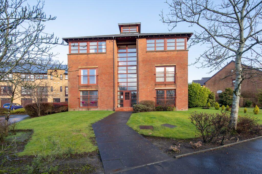 Lymekilns Road, Stewartfield, East Kilbride 2 bed apartment for sale