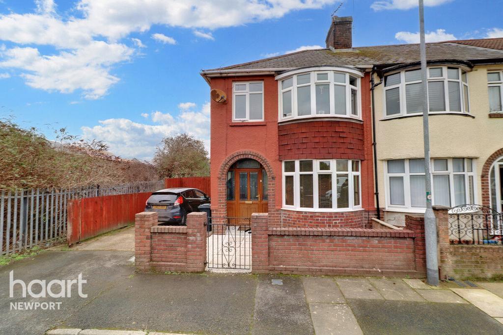 Orchard Street, Newport 3 bed semidetached house for sale £200,000