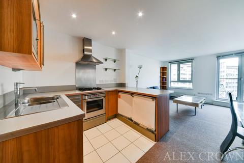 2 bedroom flat for sale, Buckler Court, Eden Grove, Holloway