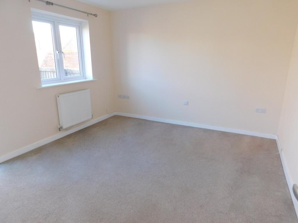 BELL AVENUE, BOWBURN, DURHAM CITY 3 bed terraced house £750 pcm