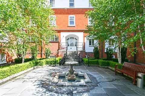 undefined, Fulham Palace Road, Hammersmith, London, W6