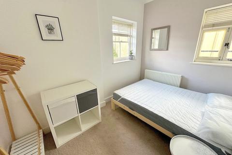 2 bedroom apartment for sale, Claremont Road, Windsor, Berkshire, SL4