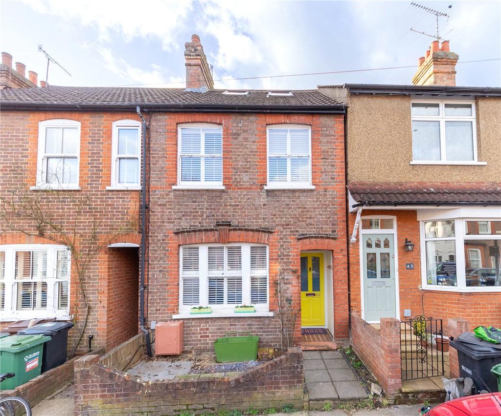Ladysmith Road, St. Albans... 4 bed semidetached house £800,000
