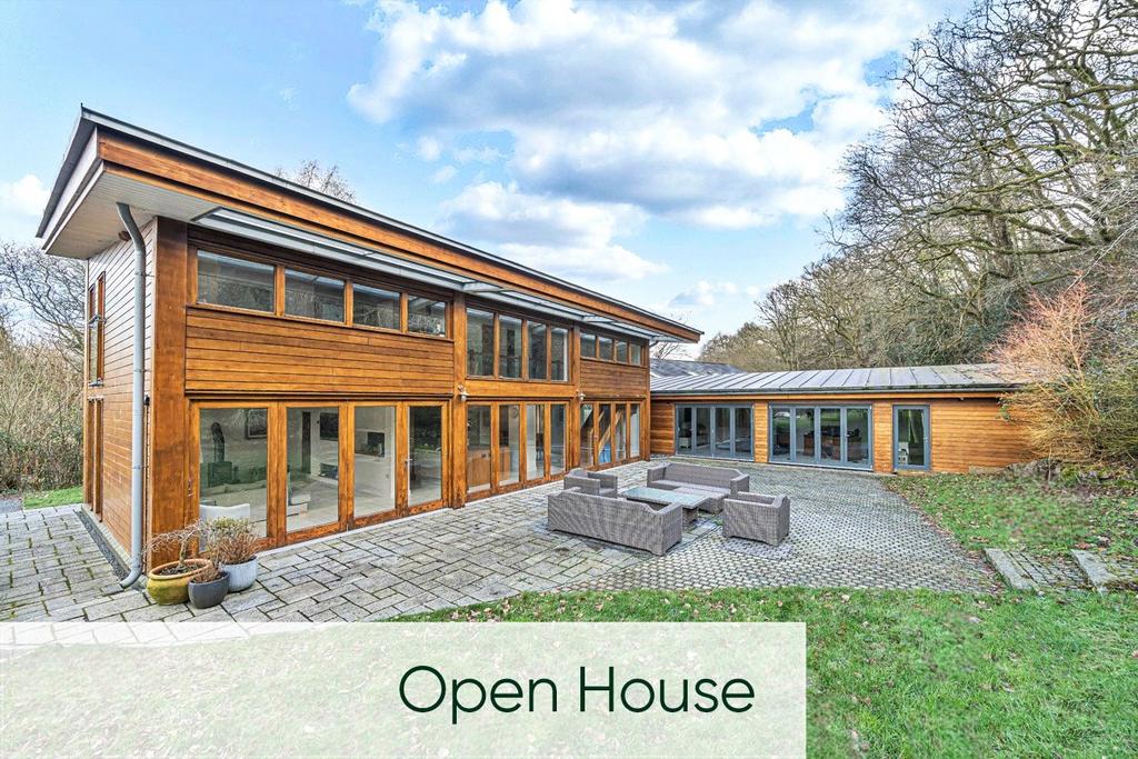 Christow, Devon 4 bed detached house for sale £950,000