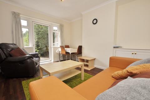 4 bedroom semi-detached house to rent, Cherry Tree Avenue, Guildford, Surrey, GU2