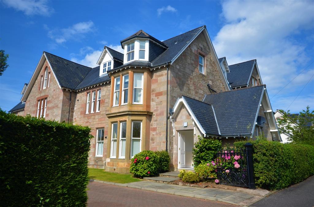Larchfield, Colquhoun Street, Helensburgh, Argyll and Bute, G84 9JG 2