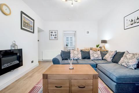 21 Chapel Street, Aberfeldy, PH15 2AS