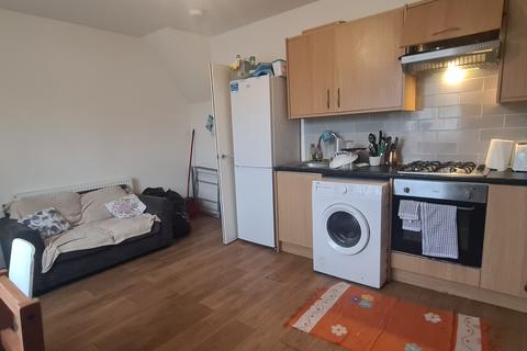 3 bedroom maisonette to rent - Lewes Road, Brighton BN2