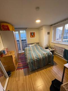 3 bedroom flat to rent - BURTON ROAD, Manchester M20 3EB