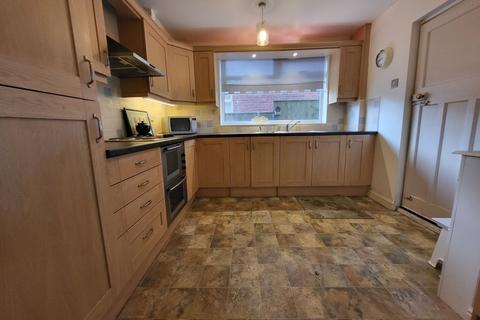 3 bedroom semi-detached house for sale - Lodore Grove, Jarrow, Tyne and Wear, NE32 4AF