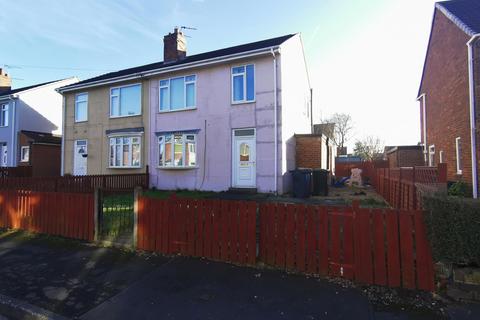 3 bedroom semi-detached house to rent, Glenfield Road, Longbenton, Newcastle upon Tyne, NE12