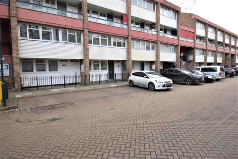 3 bedroom maisonette for sale - Seabrooke Rise, Grays