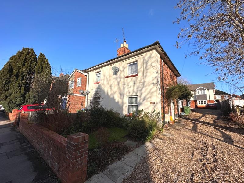 Obelsik Road, Woolston, Southampton, SO19 2 bed semidetached house for