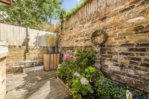 2 bedroom cottage to rent, Trinity Grove, London