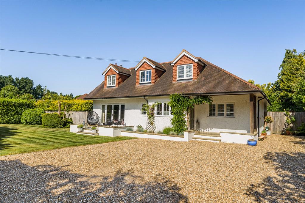 West Clandon, Surrey, GU4 4 bed detached house for sale £1,400,000