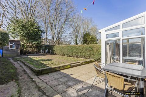 30 Cheviots, Hatfield, AL10 8JT