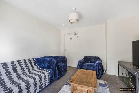 30 Cheviots, Hatfield, AL10 8JT