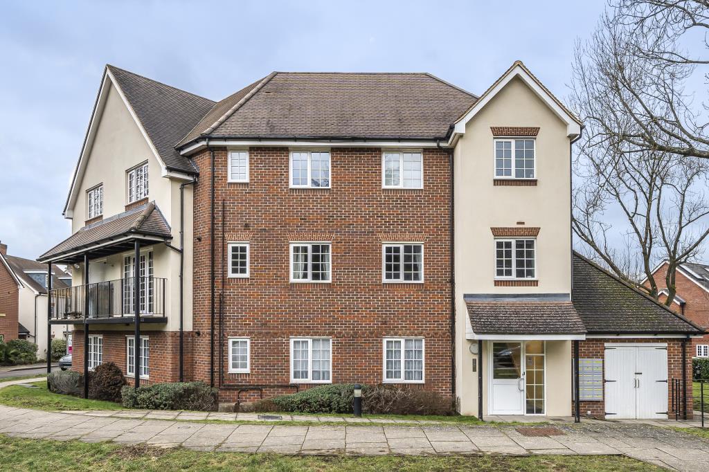 Scarlett Avenue, Wendover, HP22 2 bed apartment £1,250 pcm (£288 pw)