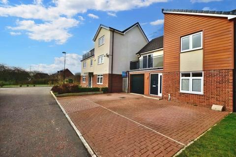 4 bedroom detached house to rent, Elemore Close, Newcastle Great Park