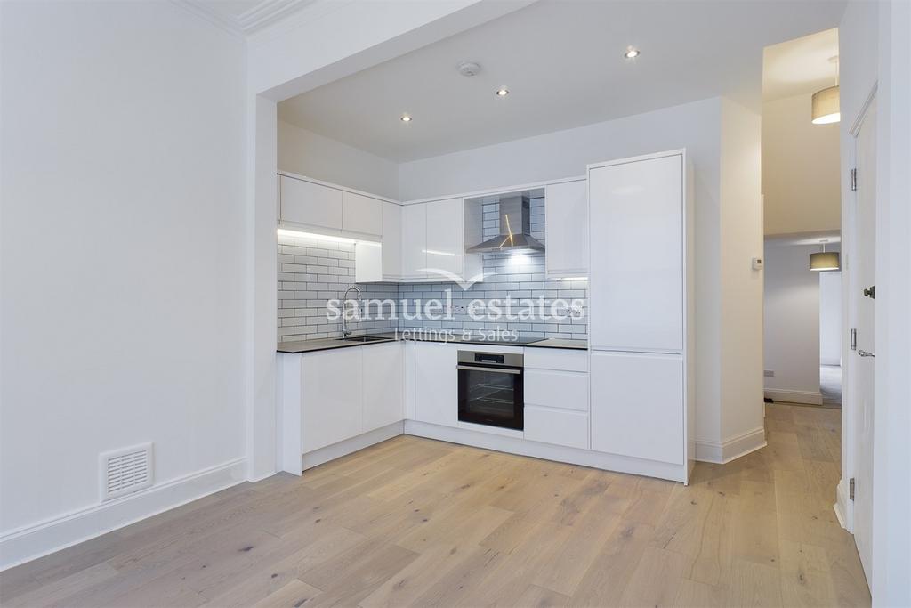 Living Room / Kitche