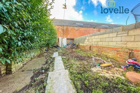 228 Convamore Road, Grimsby, DN32 9HX