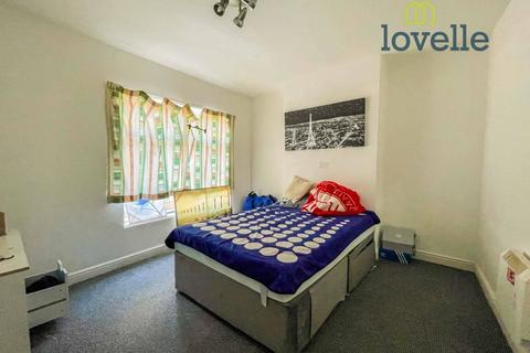 228 Convamore Road, Grimsby, DN32 9HX