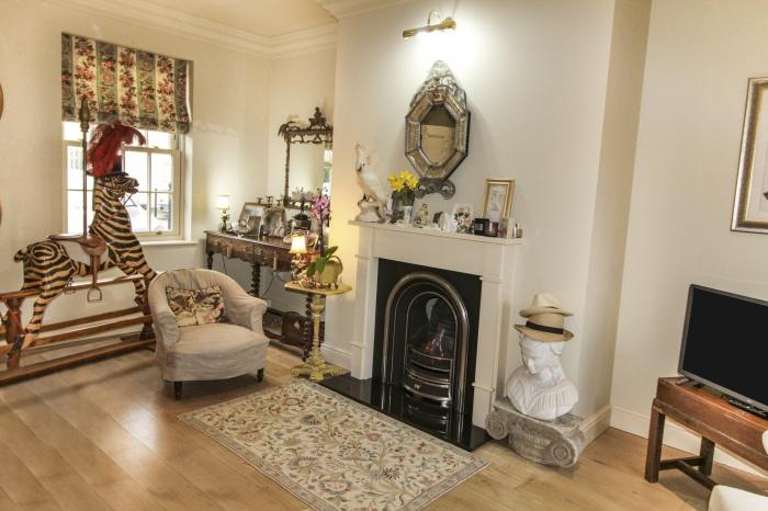 Beautifully presented Town House
