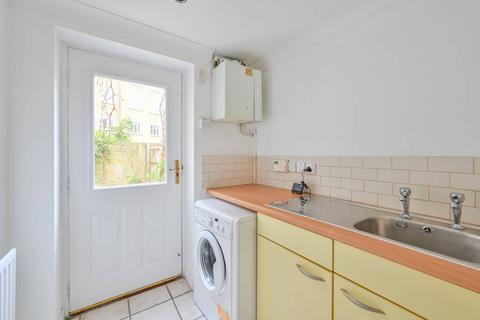 72 Island Row, London, E14 7HU