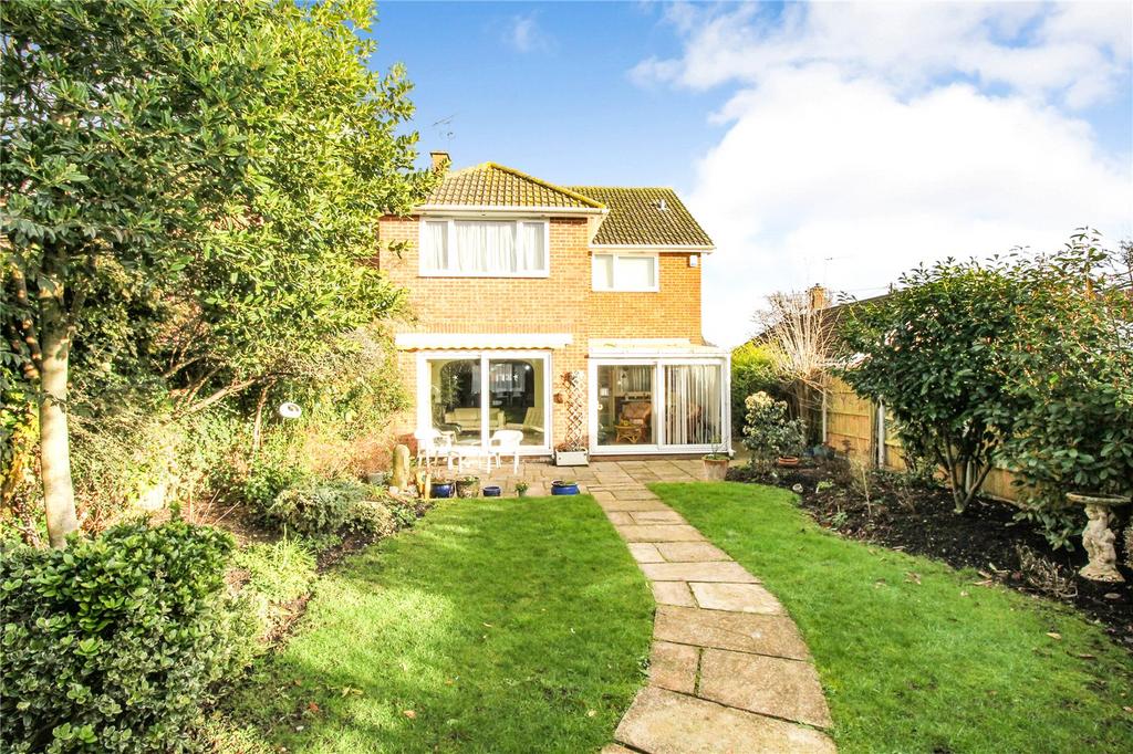 Wyatts Green Lane, Wyatts Green, Brentwood, Essex, CM15 3 bed detached house for sale £600,000