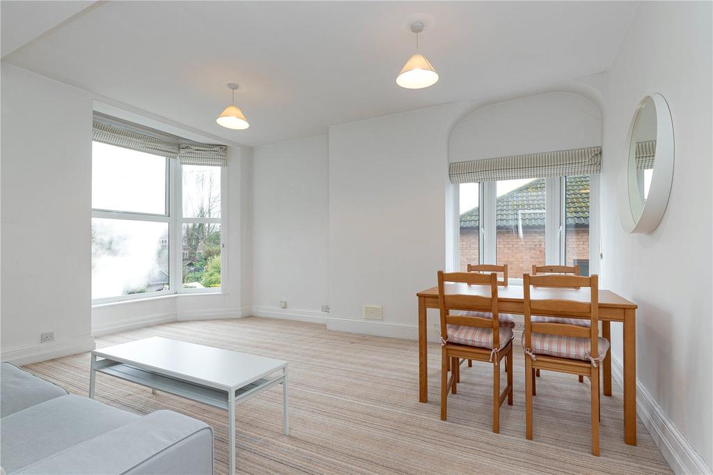 Byrons Lane, Macclesfield, Cheshire... 2 bed apartment £675 pcm (£156 pw)